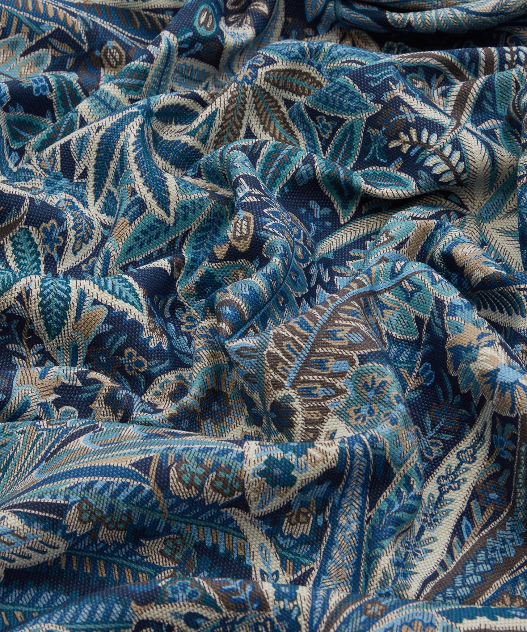 Persian Voyage Amersham Linen-Blend in Lapis - Indoor | Liberty Fabrics
